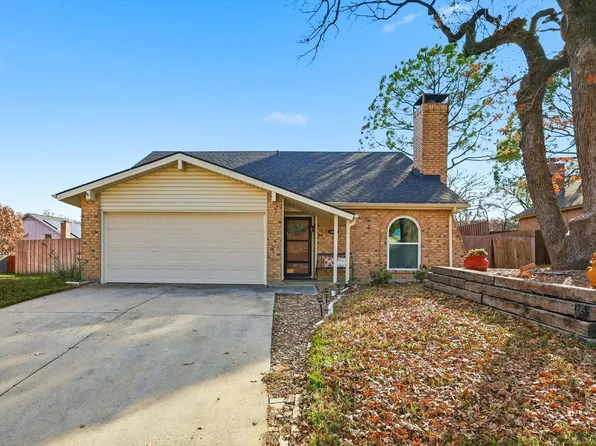 3036 Old Orchard Ln, Bedford, TX 76021