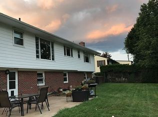 20 Di Ponte Dr, Johnston, RI 02919