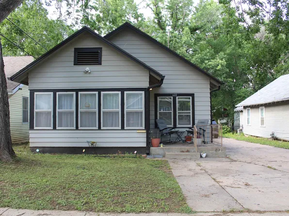 622 W Carr Ave, El Dorado, KS 67042