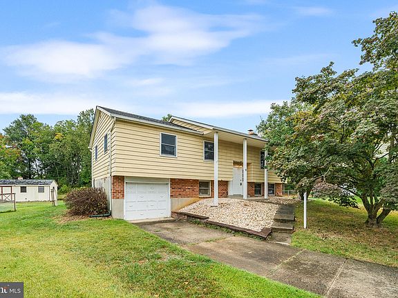 2nd image of 9 Tansey Dr