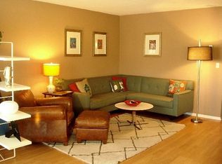 4614 Finley Ave #13, Los Angeles, CA 90027