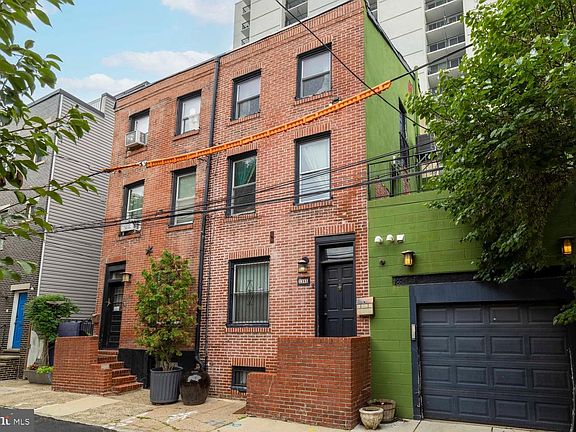 2nd image of 1305 Rodman St