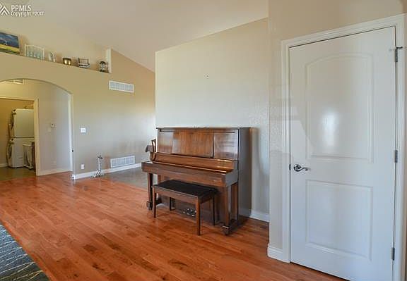 4th image of 16221 Prairie Vista Ln