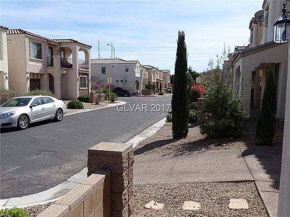 4th image of 1814 Versante Ave
