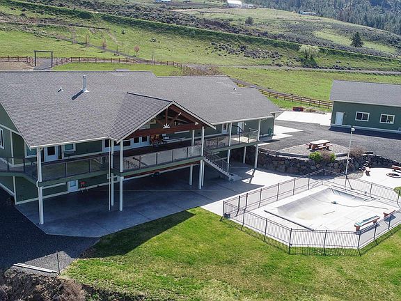 4th image of 40855 Kokanee Ln