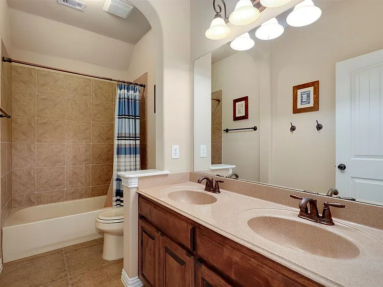 12813 Sherbrooke Dr — Photo 34