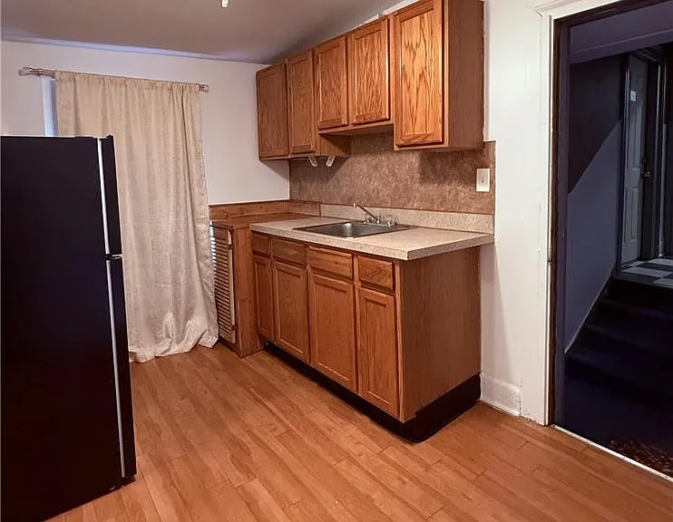126 N 4th St #2R — Photo 12