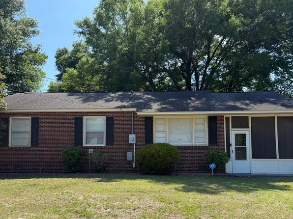 2720 Martha Dr, North Charleston, SC 29405