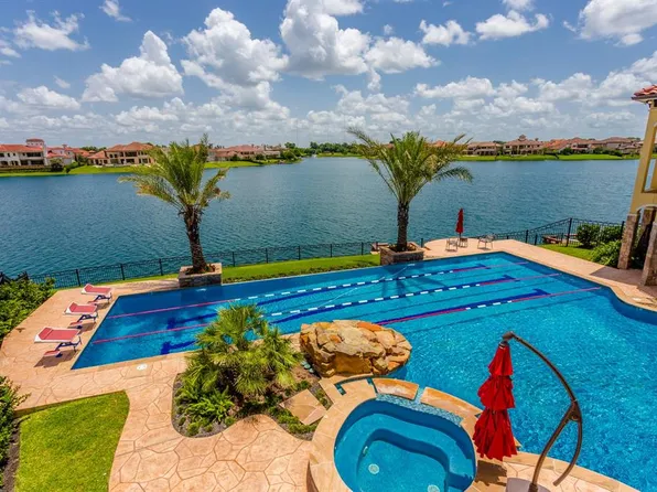 5 Majestic View Ct, Sugar Land, TX 77479