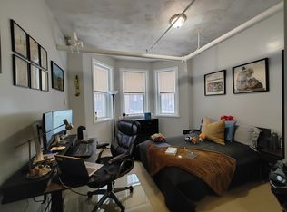 463 Park Dr APT B, Boston, MA 02215
