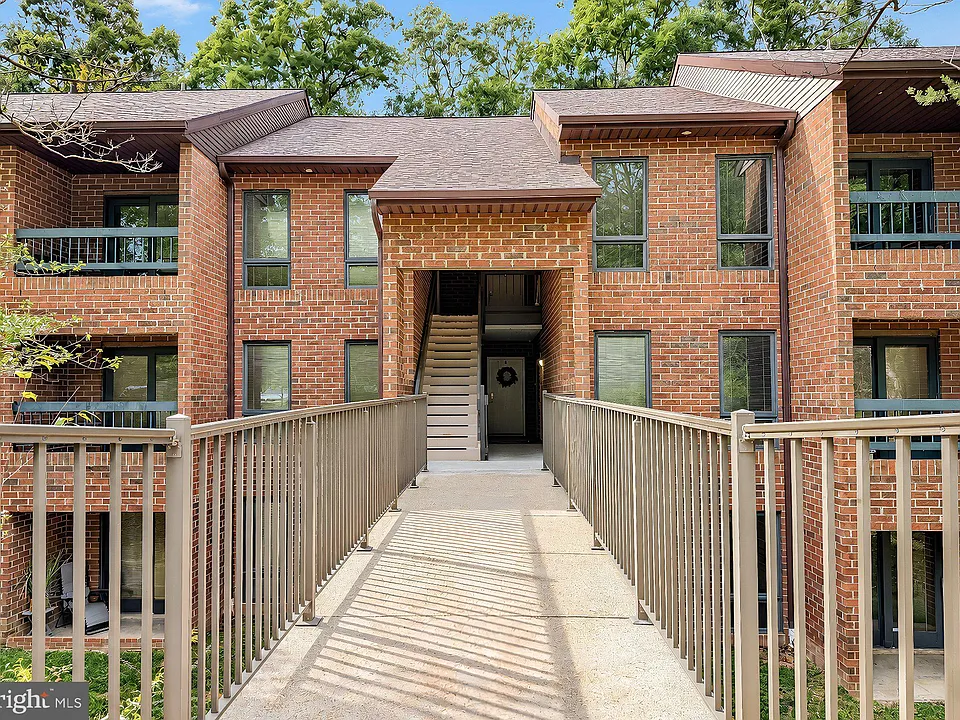 23243 Rosewood Ct #C-4