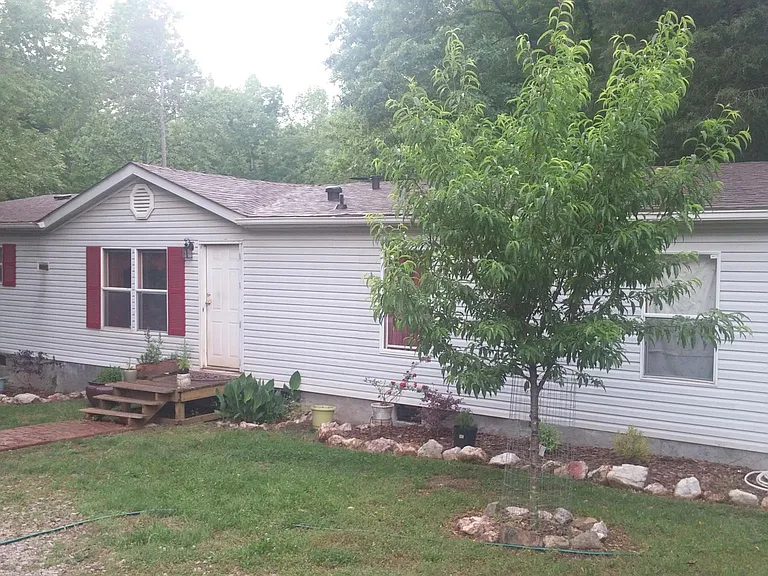 Sharon Rd — Photo 1