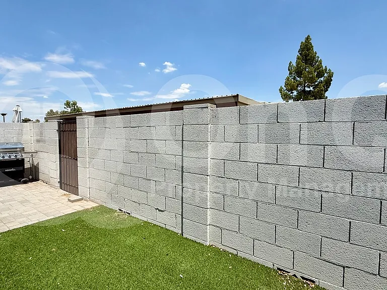 6836 S Jentilly Ln — Photo 24
