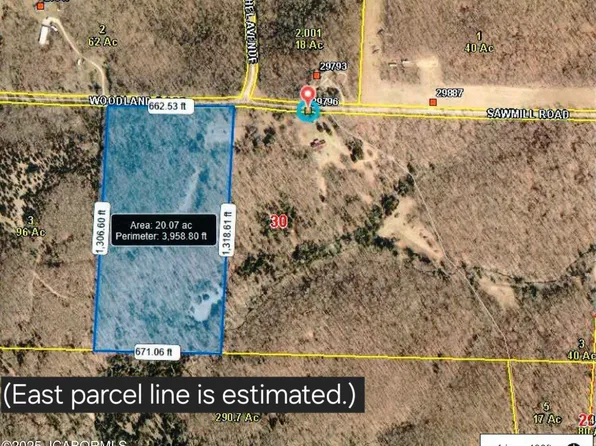 Sawmill Rd, Edwards, MO 65326
