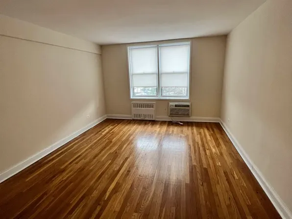 3323 Nostrand Avenue image 4 of 9