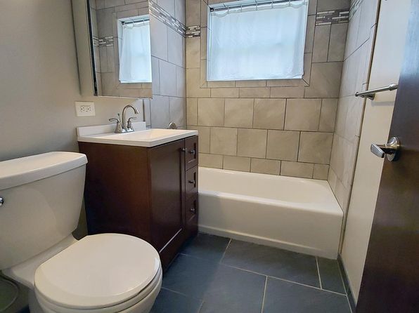 733 Dulles Rd APT B