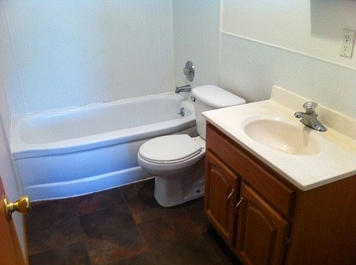 4th image of 2909 W Peninsula Dr