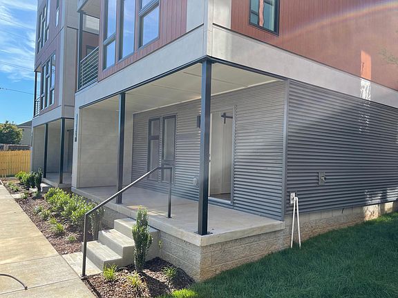 Back Entryway