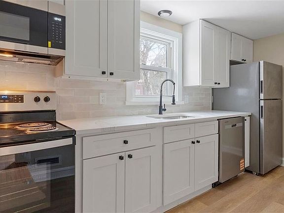 4th image of 6 Seneca St