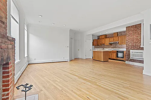 163 14th St #4 Photo 1 163 14th St #4 Photo 1