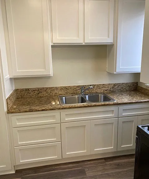 132 N Maple St #132 — Photo 4