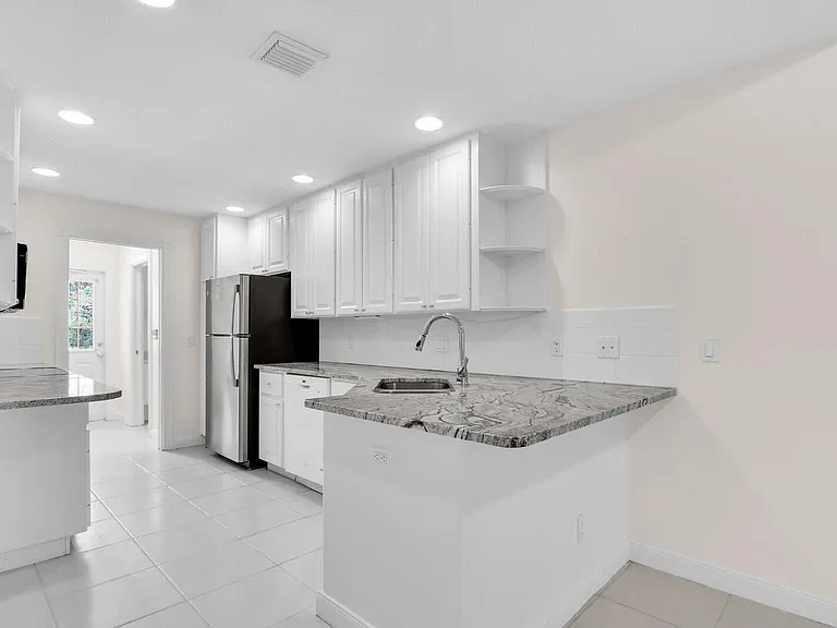 3183 E Community Dr — Photo 8