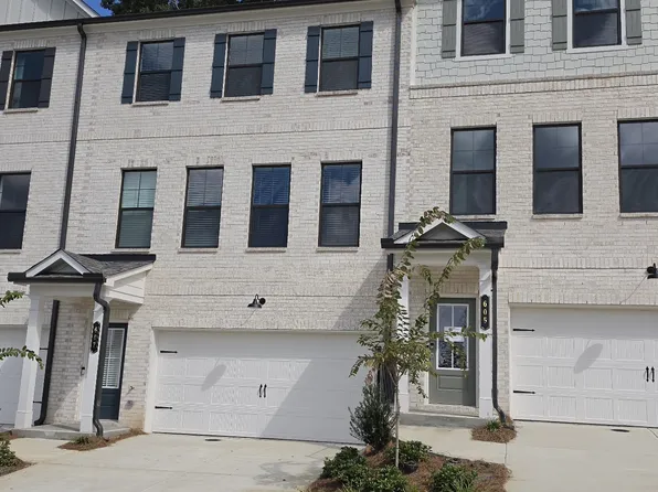 607 Rose Hill Ln, Lawrenceville, GA 30044