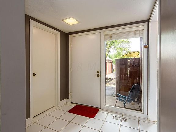 2nd image of 4947 Whistlewood Ln