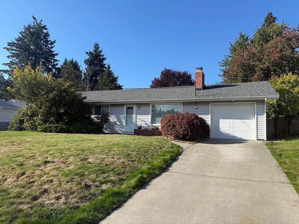 4300 SE 3rd Pl