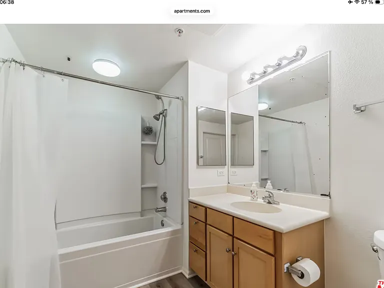 6400 Crescent Park E — Photo 4