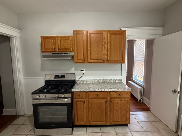 429 Ellsworth Ave #1L