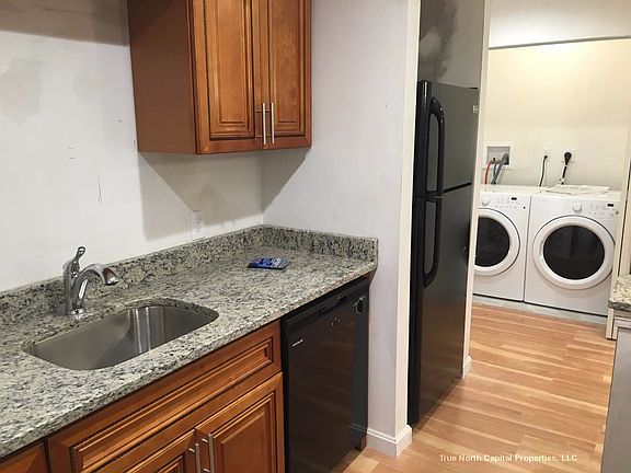 4th image of 26 Westwood Glen Rd #147