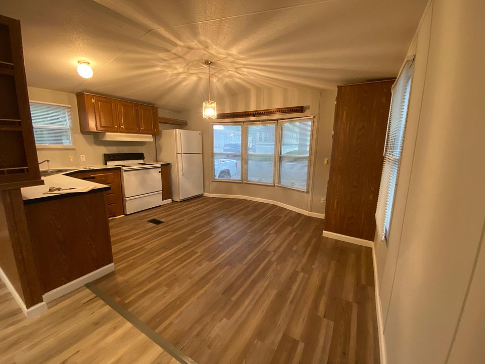 1st image of 777 E Yerby St #18