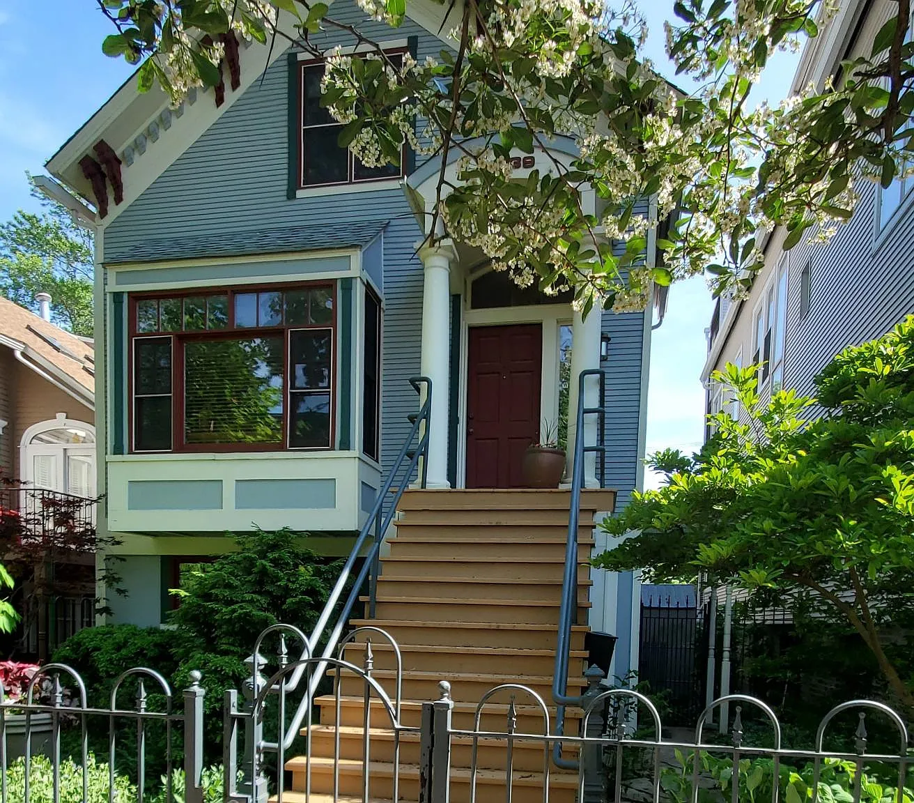 2 bed, 900 sqft, $2,700 — Photo 4