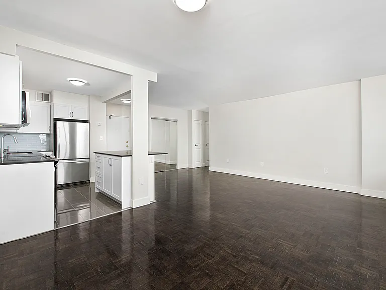 65 Forest Manor Rd — Photo 10