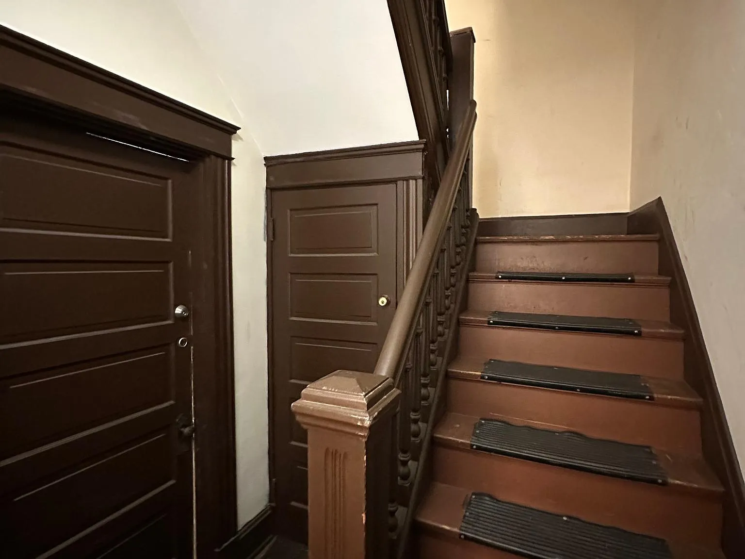 5 bed, $3,200 — Photo 3