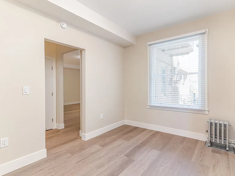 1835 Vallejo — Photo 23