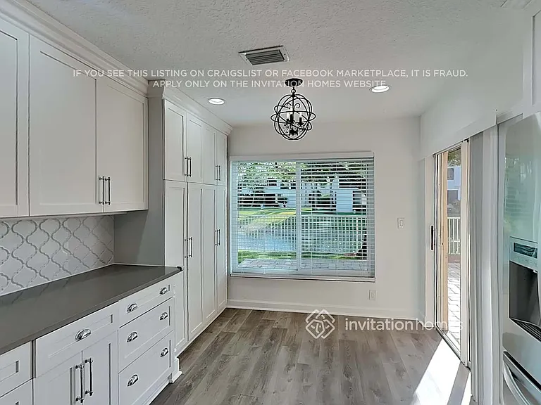 6340 NW 77th Ct — Photo 9