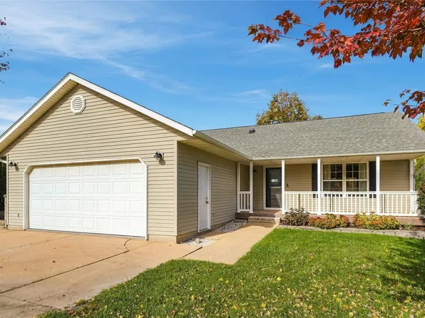 904 6th Ave, Coggon, IA 52218