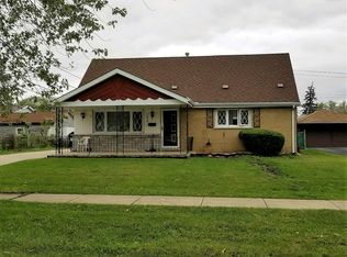 7038 Saratoga Dr, Bridgeview, IL 60455