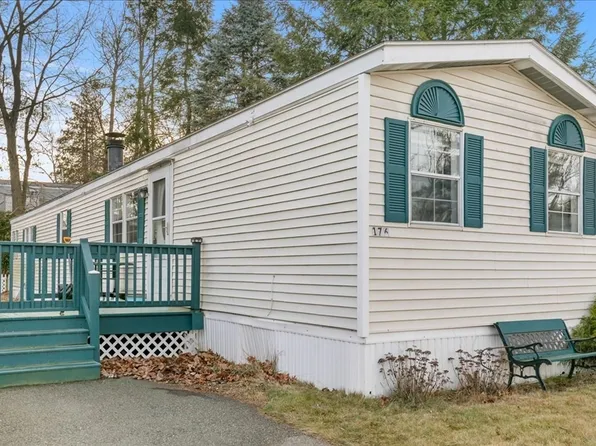 176 Lakeview St, North Billerica, MA 01862