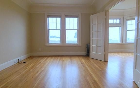 4th image of 2550 Fulton St APT 10