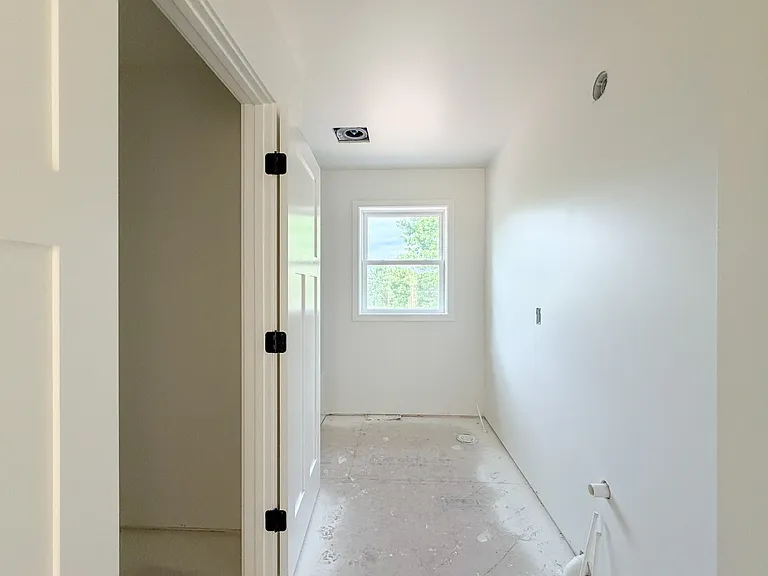 501 Black Horse Rd — Photo 8