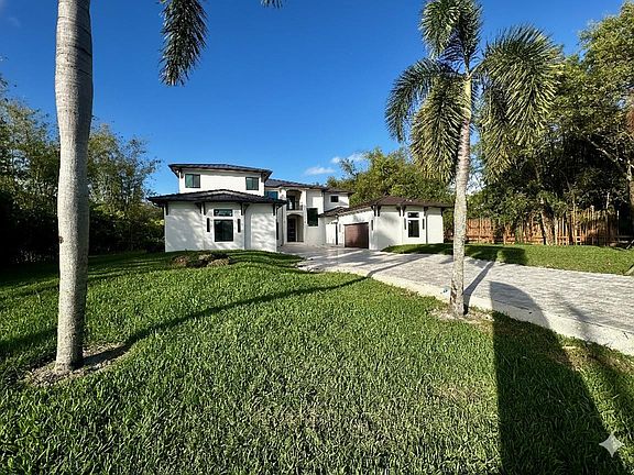 3rd image of 11951 SW 3rd Street