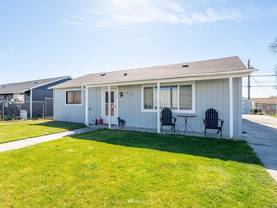 1st image of 616 S Clover Dr
