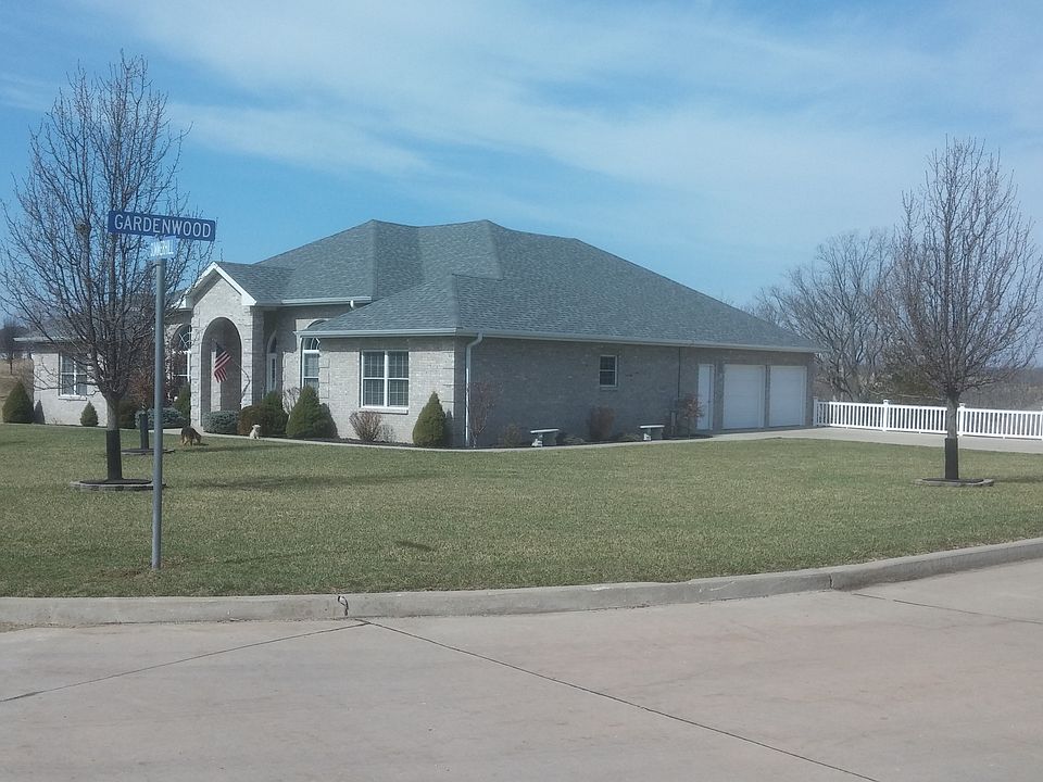 1st image of 519 Summerhill Dr