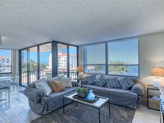4th image of 6177 Sun Blvd APT 406