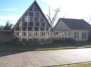 819 State St, Jennings, LA 70546