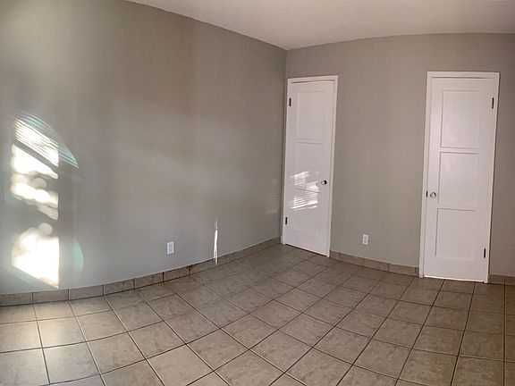 3rd image of 2673 1/2 N Lime Ave #0