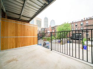 10 Blackwood St #114, Boston, MA 02115